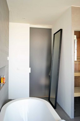 Handgemaakte stalen spiegel zwart badkamer